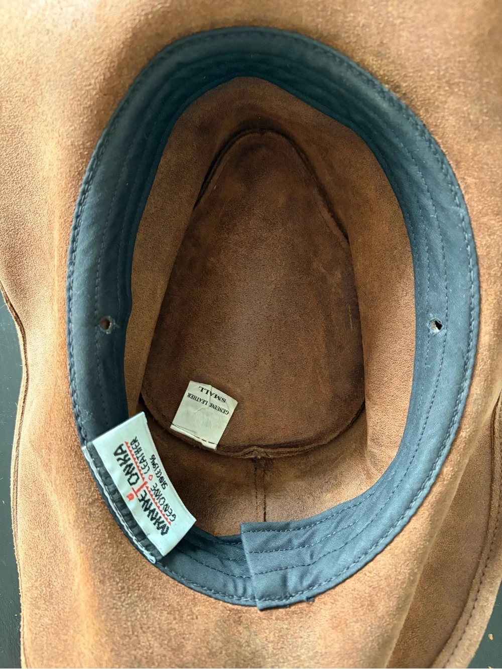 Minnetonka Outback Suede Leather Hat in Brown